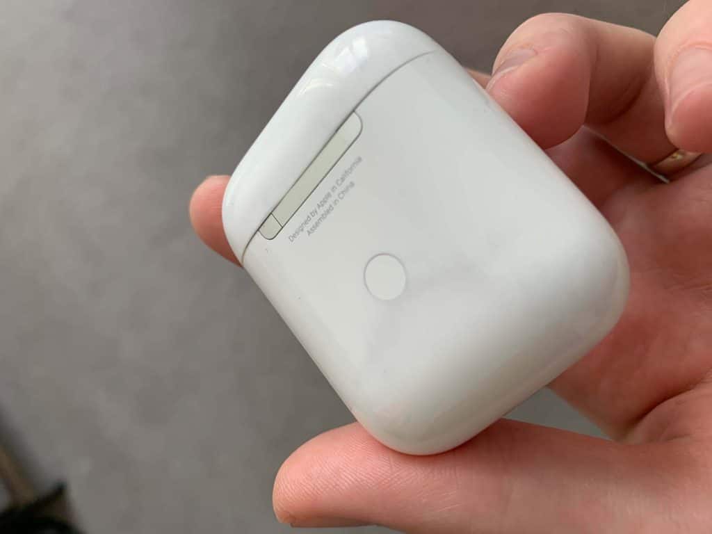 why aren't my airpods connecting to my mac